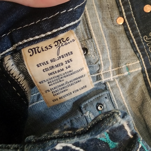 Miss Me Jeans - Picture 4 of 4